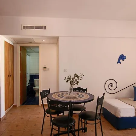 Nicki Resort: Cozy Flat Inland View