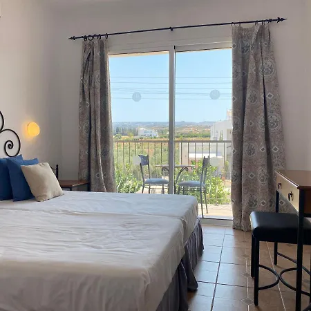 Nicki Resort: Cozy Flat Inland View